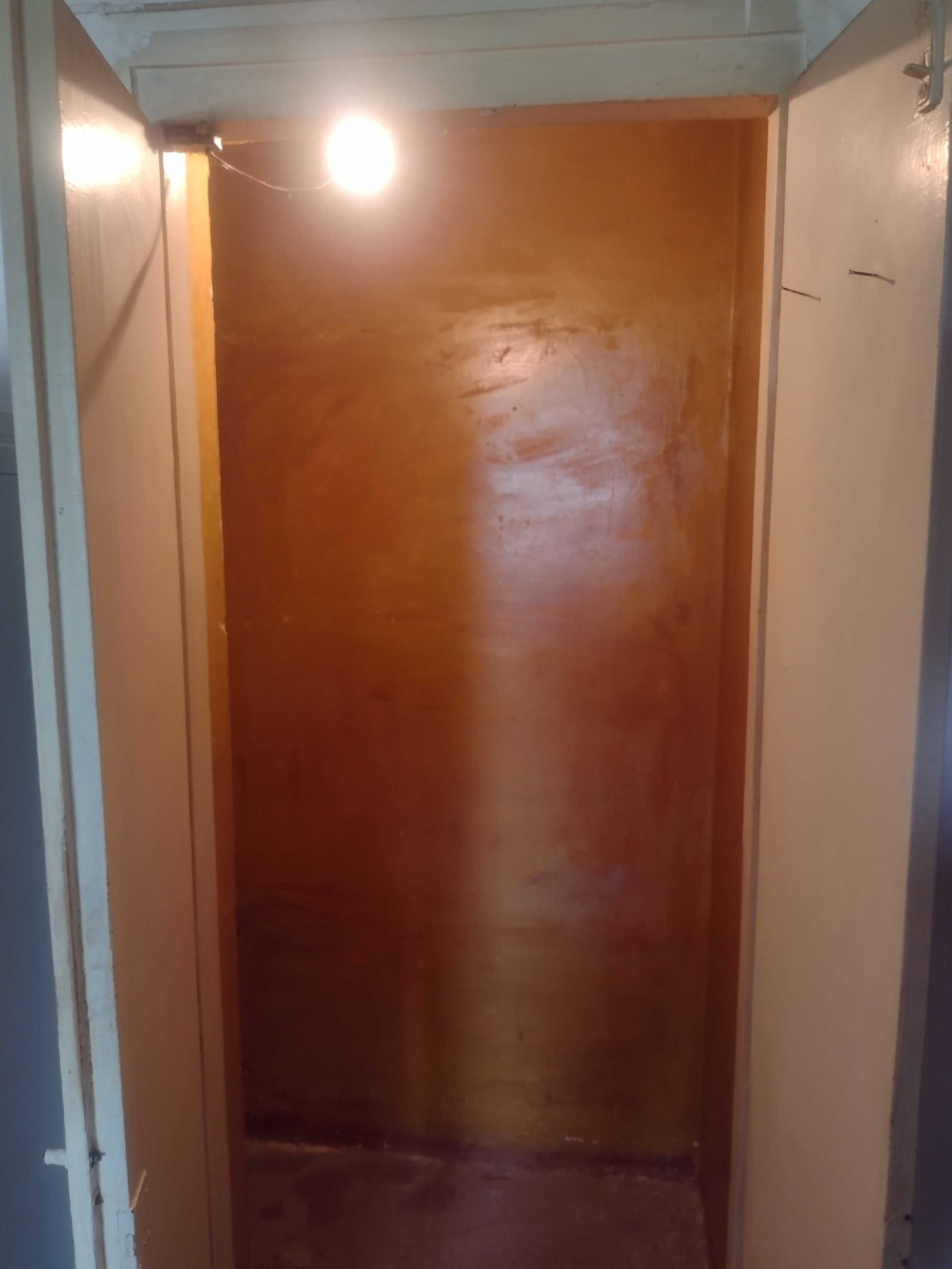 Vând apartament 2 camere, baie, bucătărie, balcon, cămară, CT,Mănăștur