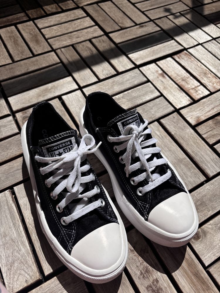 Обувки на converse