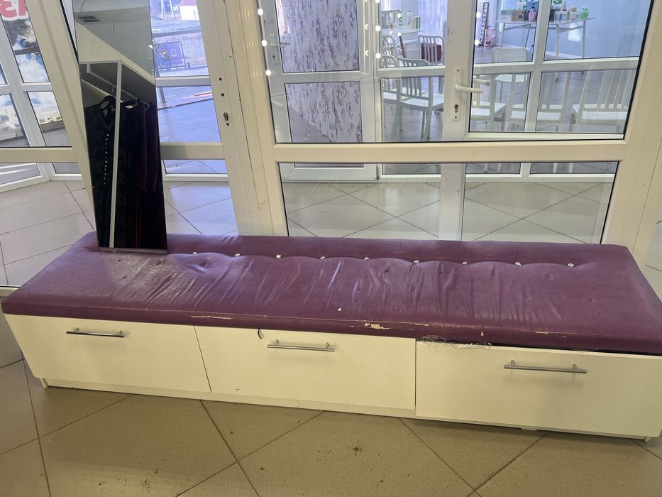 продам пуфик с ящиком хранения