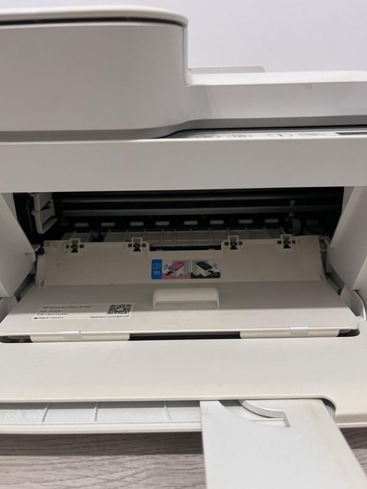 Imprimantă multifuncțională HP DeskJet Plus 4100