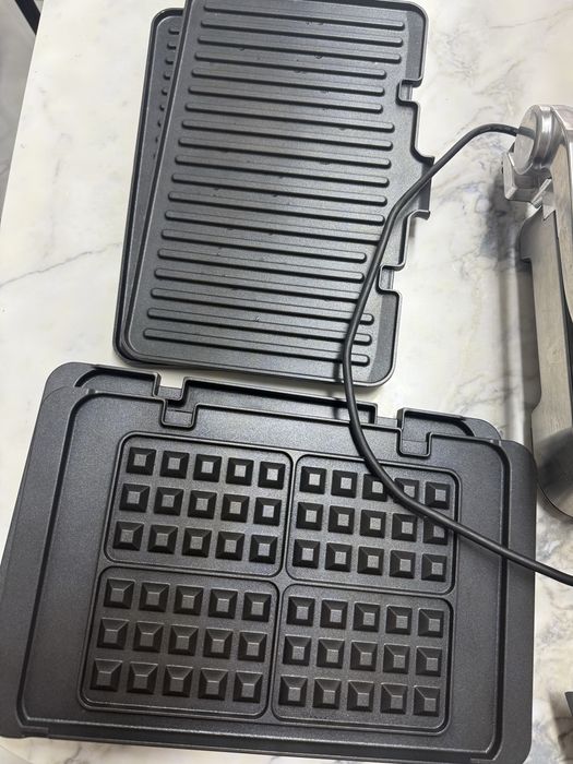 Мультигриль Delonghi D1030 3в1