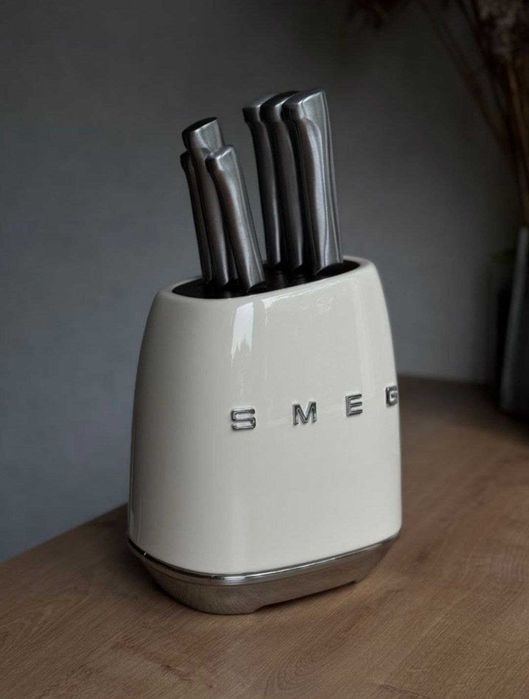 ножи SMEG  Италия – премиум набор в подставке