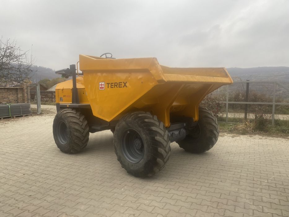 De vanzare sau da inchiriat Dumper