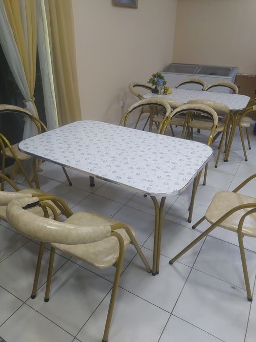 Стол и стулья 6шт стулья