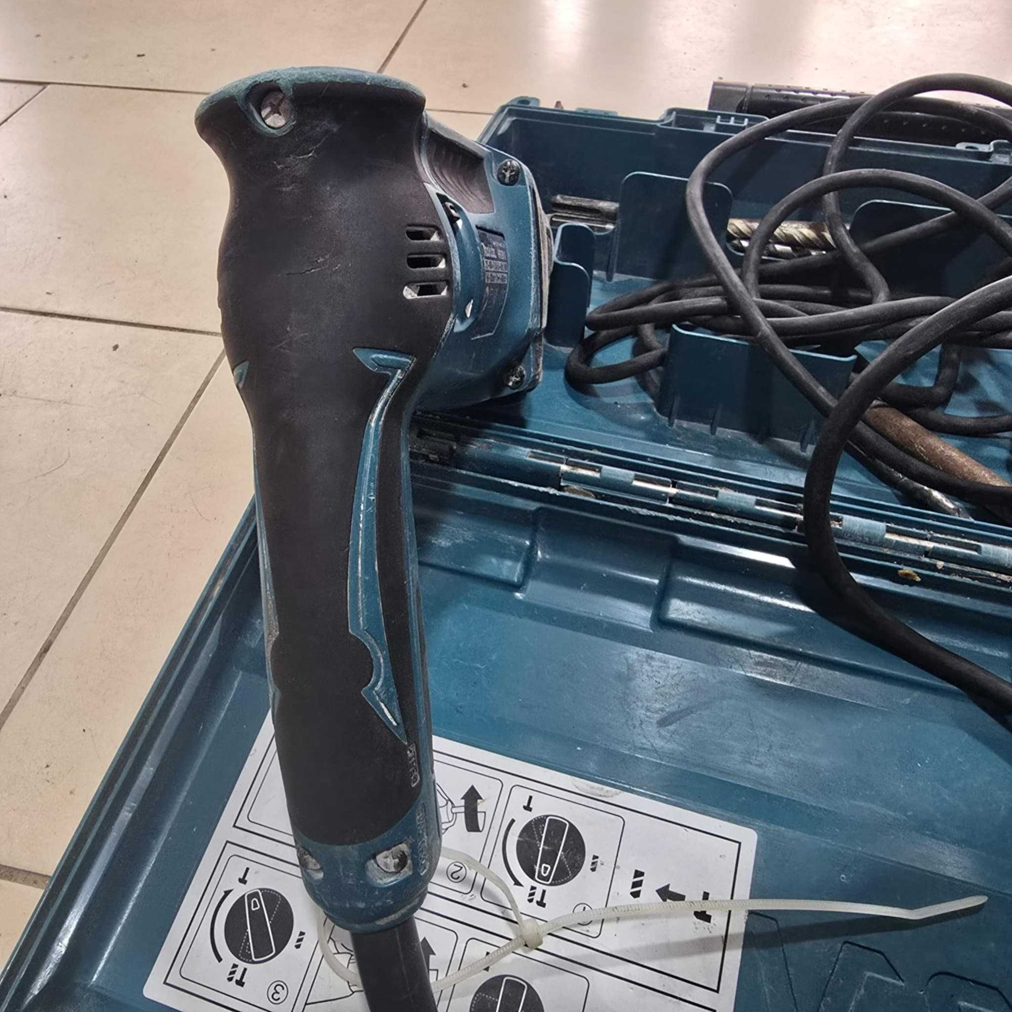 Перфоратор / Makita HR2610 / 800W