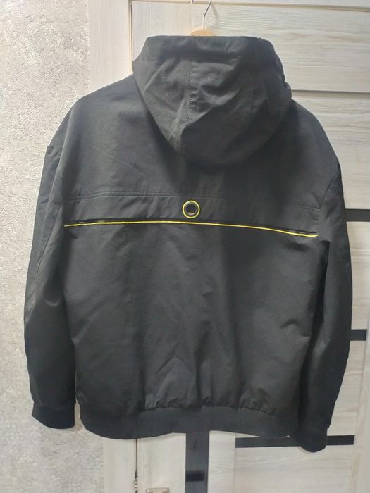 Ветровка размер S-M