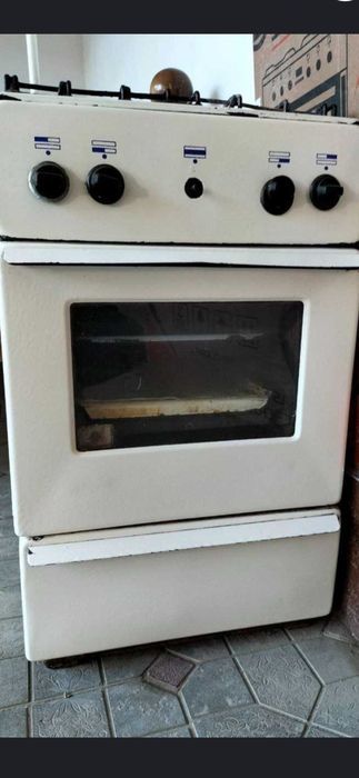 Gaz plita sotiladi