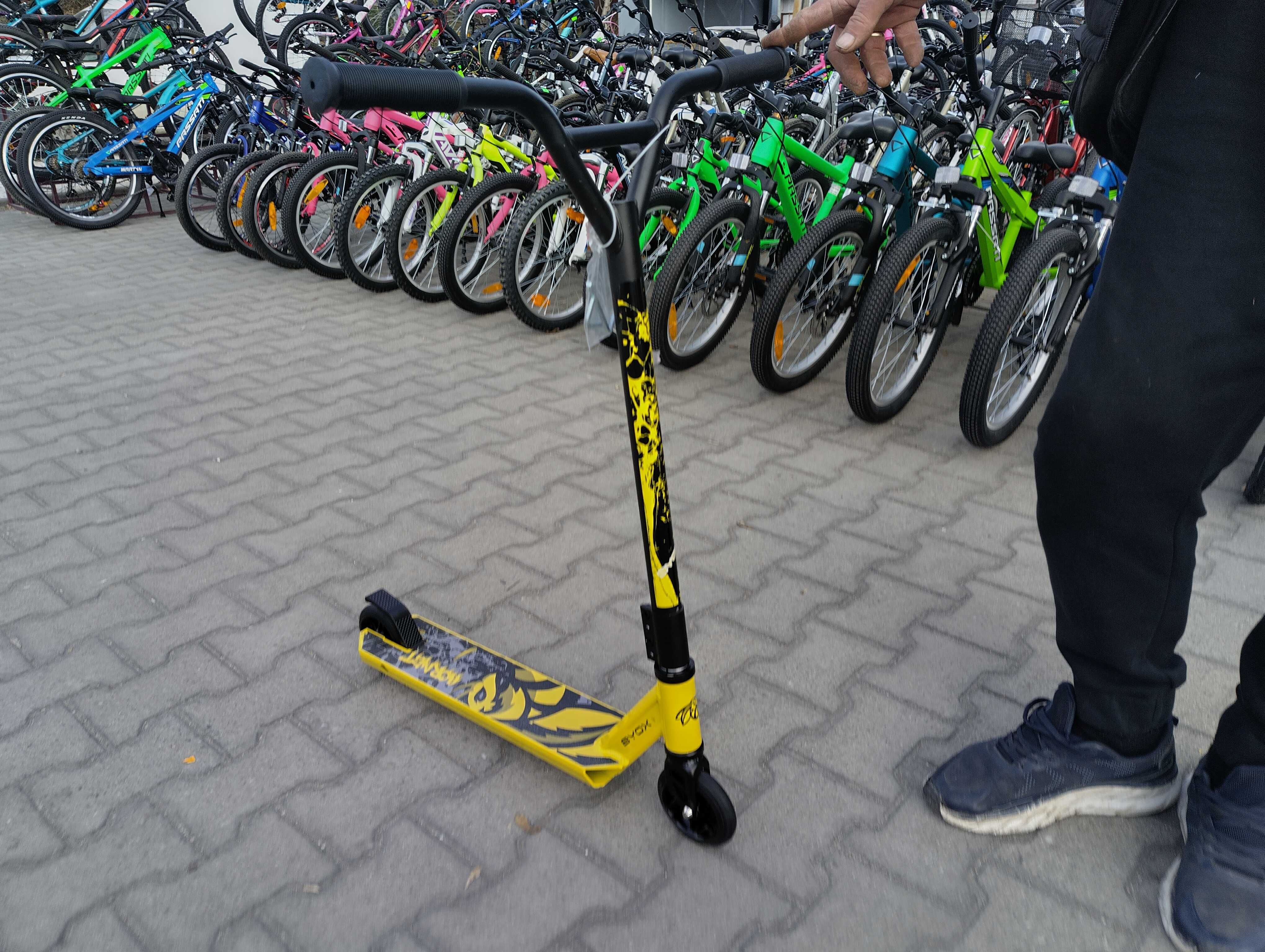 BYOX Детска тротинетка stunt HORNET