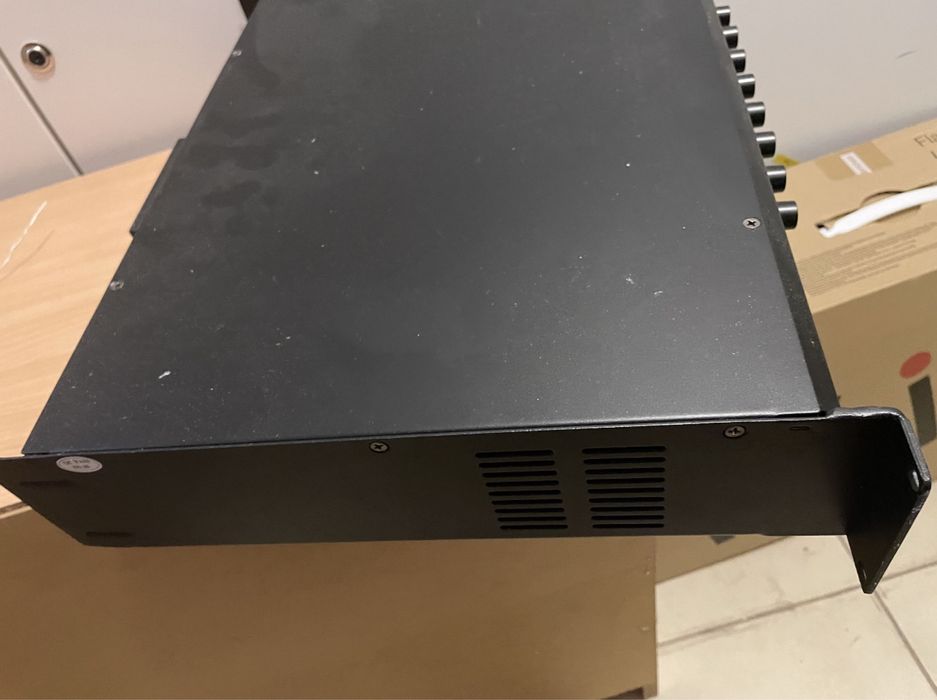 Jackson AP-300P (130V) ampluficator cu mixer, 130W / 100V