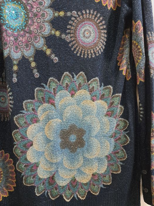 Desigual пуловер с блестящ ефект р-р С