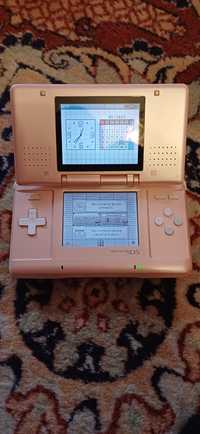 Nintendo ds  primul model culoare roz