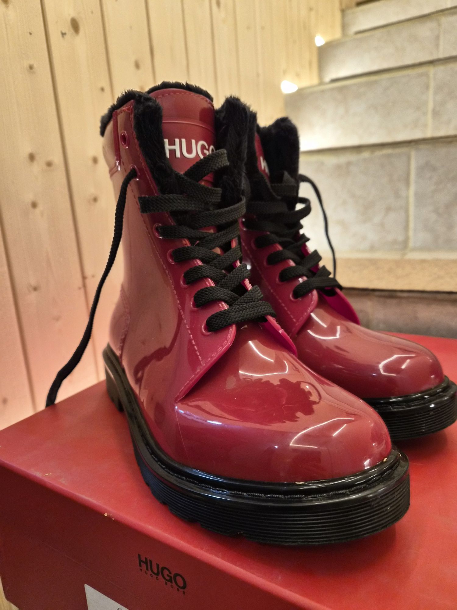 Дамски боти Hugo