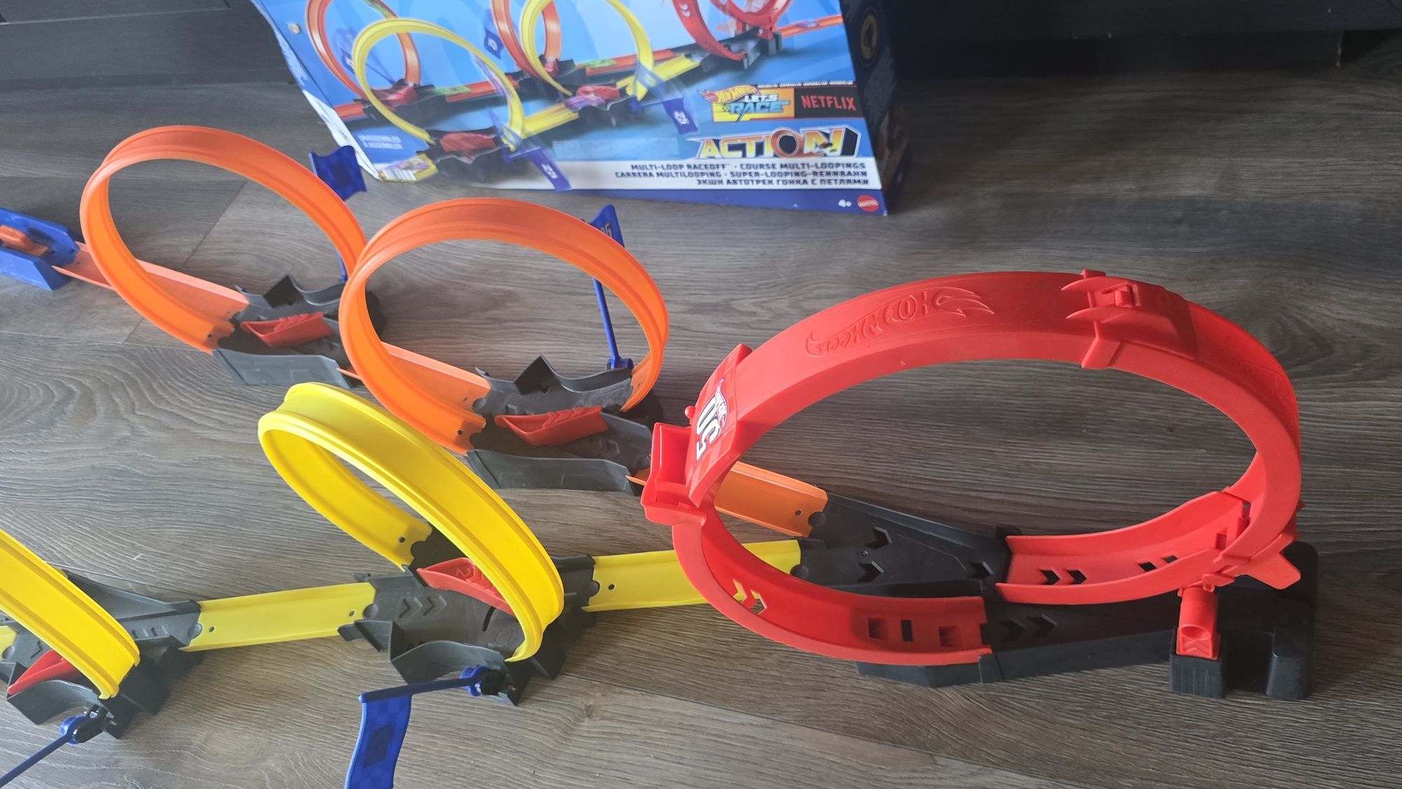 Голяма Hot Wheels Писта Екшън Лупинг Нова