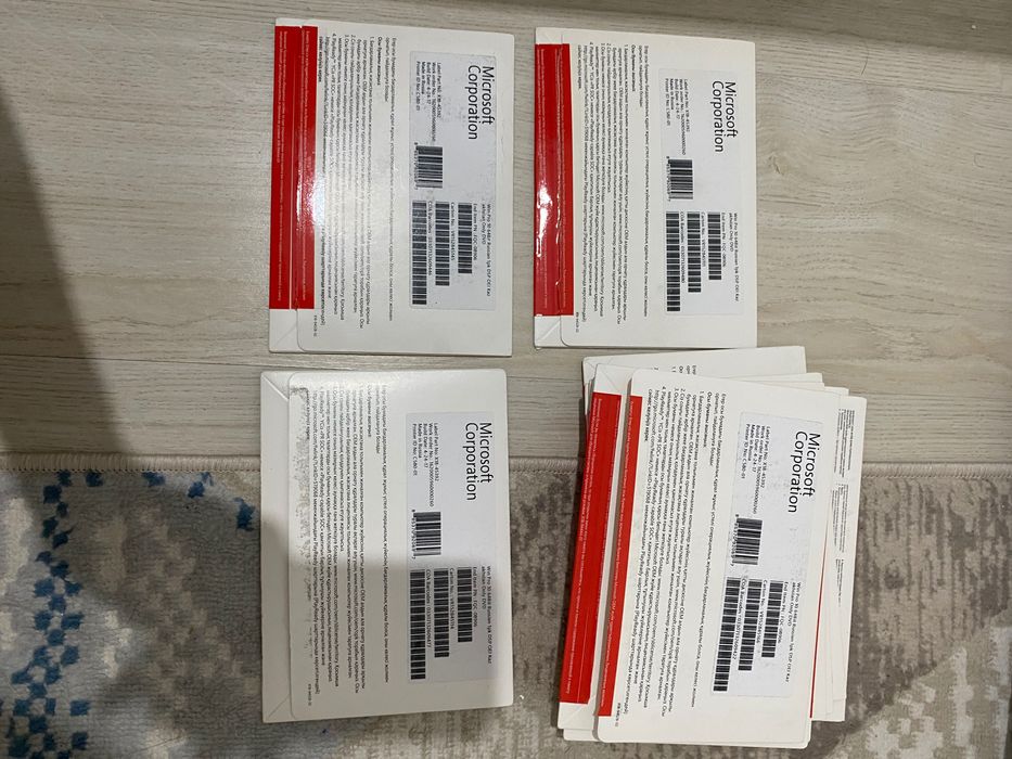 Почти новый Моноблок без корпус и экран сломан i3 8100