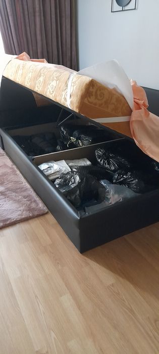 Нова тапицирана спалня с повдигащ механизъм