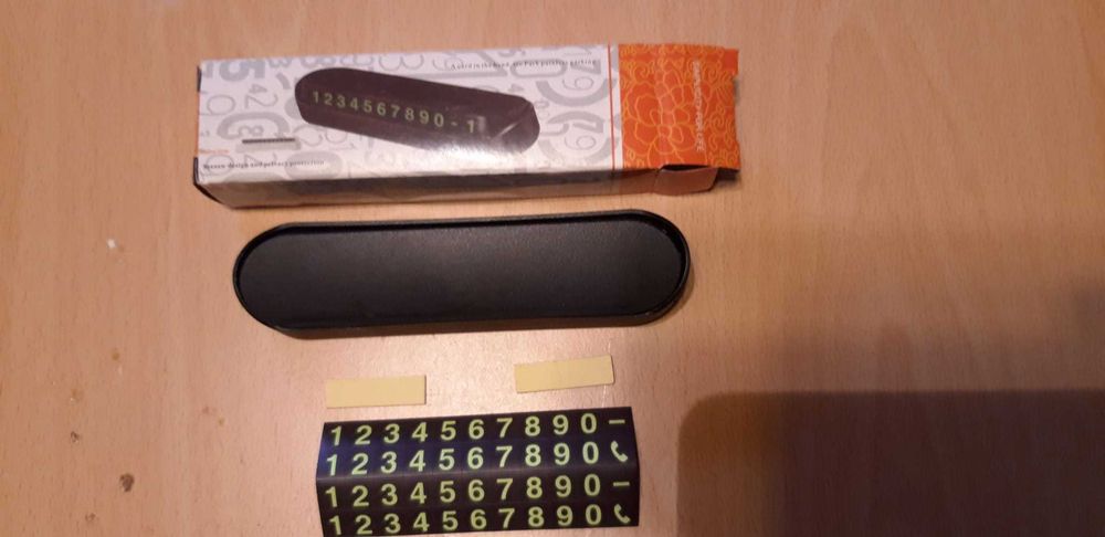 Suport număr telefon pentru pus in geam