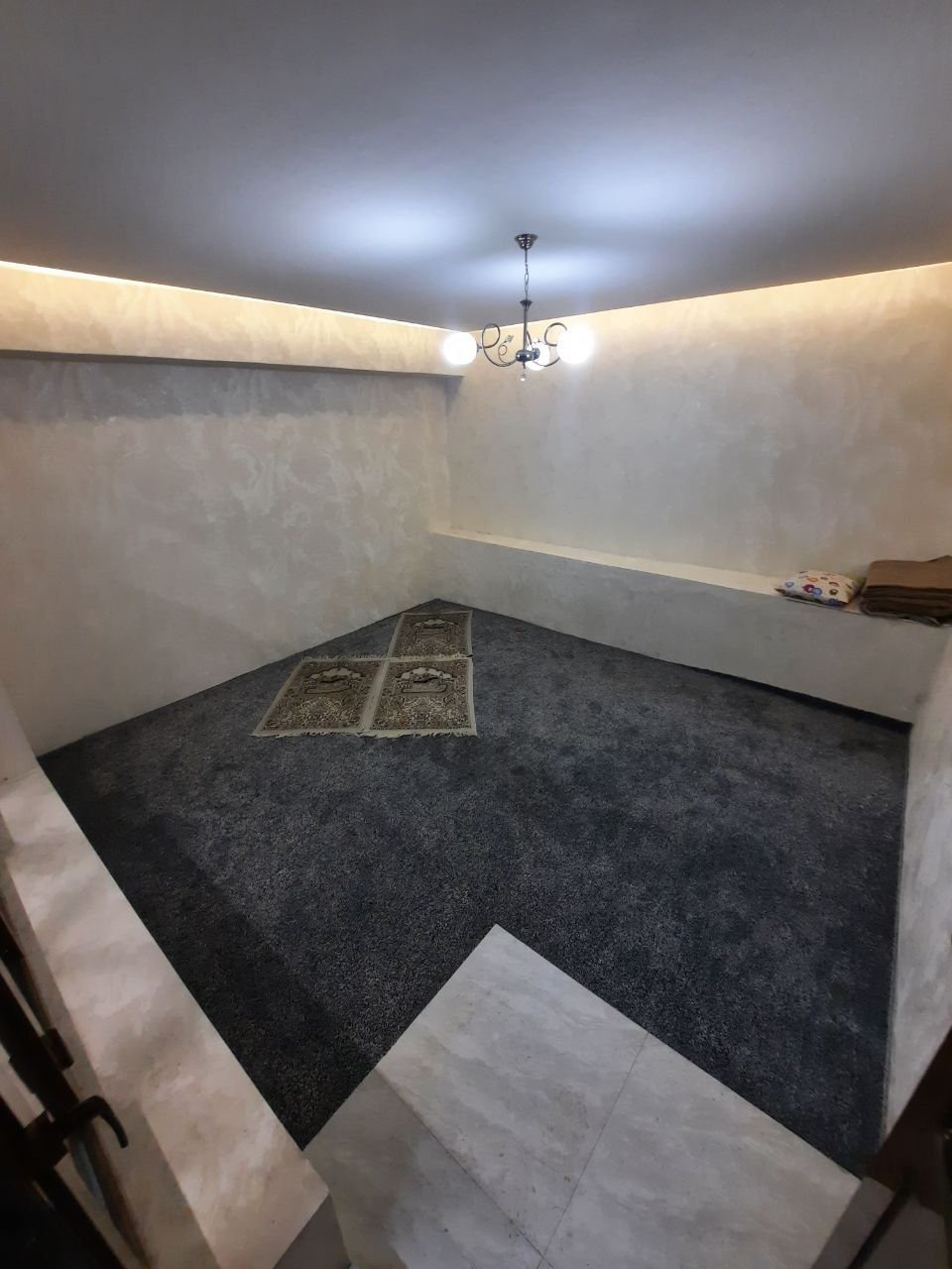 Dacha yangi toshmidan kirganda