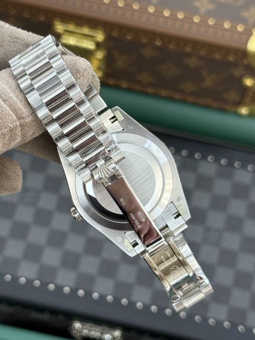 Rolex Day-Date Platinum Baguette