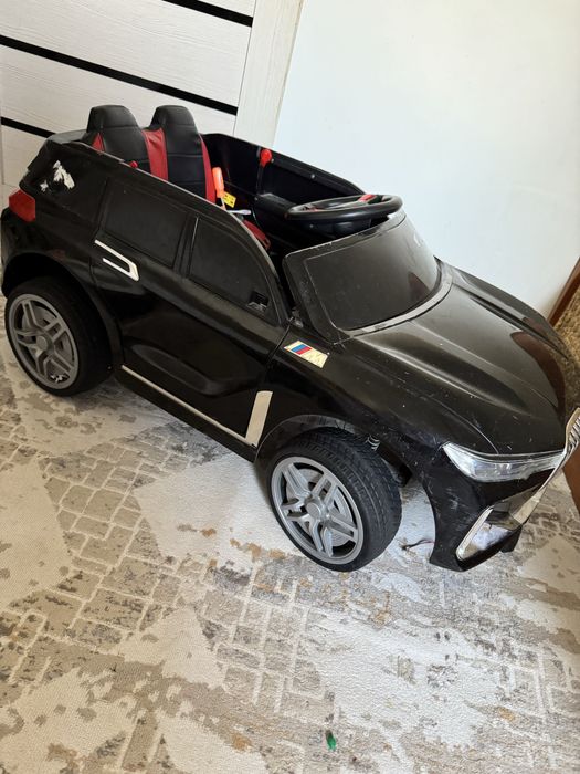 Продам детский автомобиль LEXUS