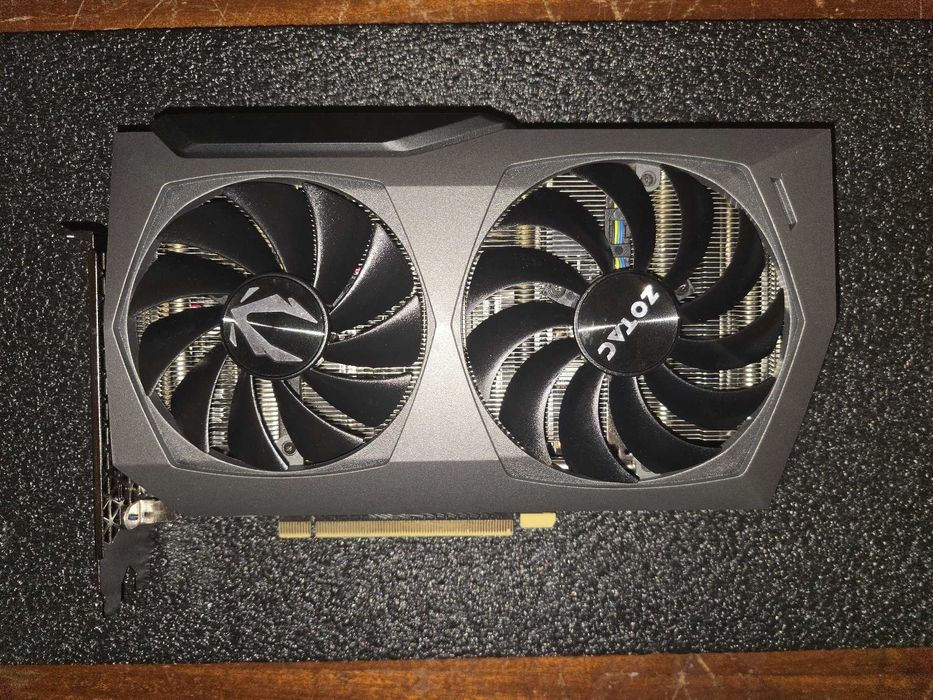 Placa video ZOTAC RTX 3070 Twin Edge - Stare foarte buna