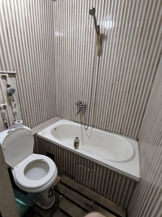 1 ком квартиру Сергели Спутнике. Бывшее общежитие . 1/4 . 18 м2