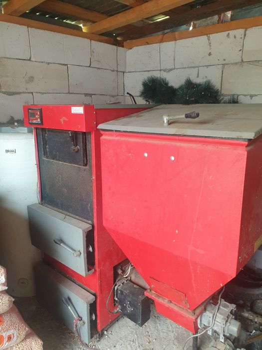 VAND CENTRALA 35 kvati folosita doar un an are tot ce trebuie la ea