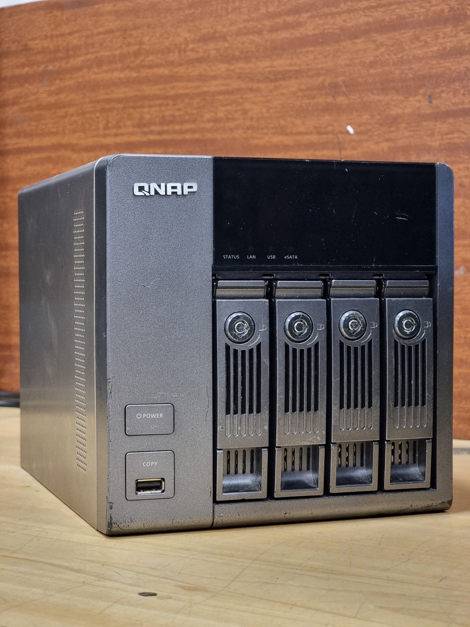 NAS - QNAP : TS-410