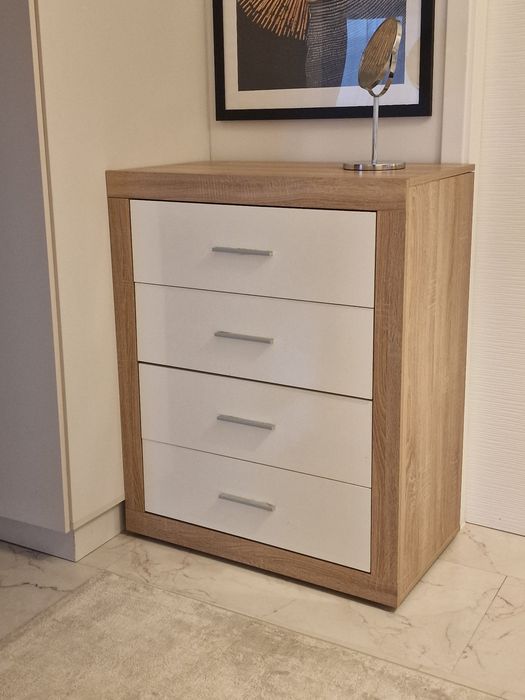 Comoda finisaj stejar 4 sertare