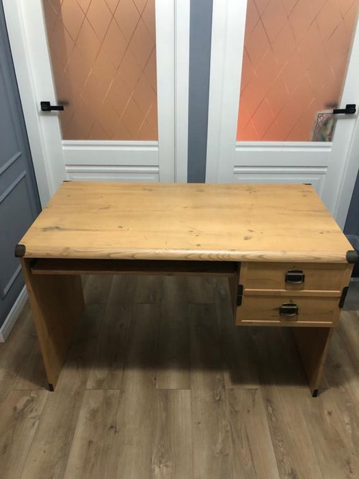 Стол письменный срочно