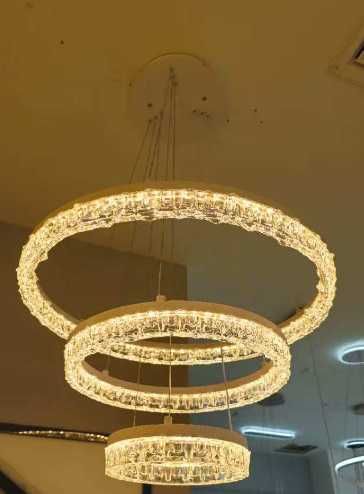 Стилни LED Полилеи пендели, 2 или 3 кристални ринга. Топ цени