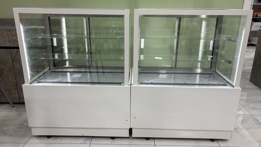 Витрина холодильник