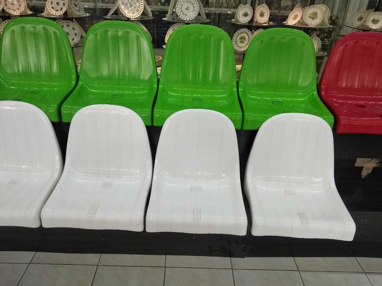 Сидение (кресло)для стадиона, трибуны, футбол. поля, амфитеатра и т.д.