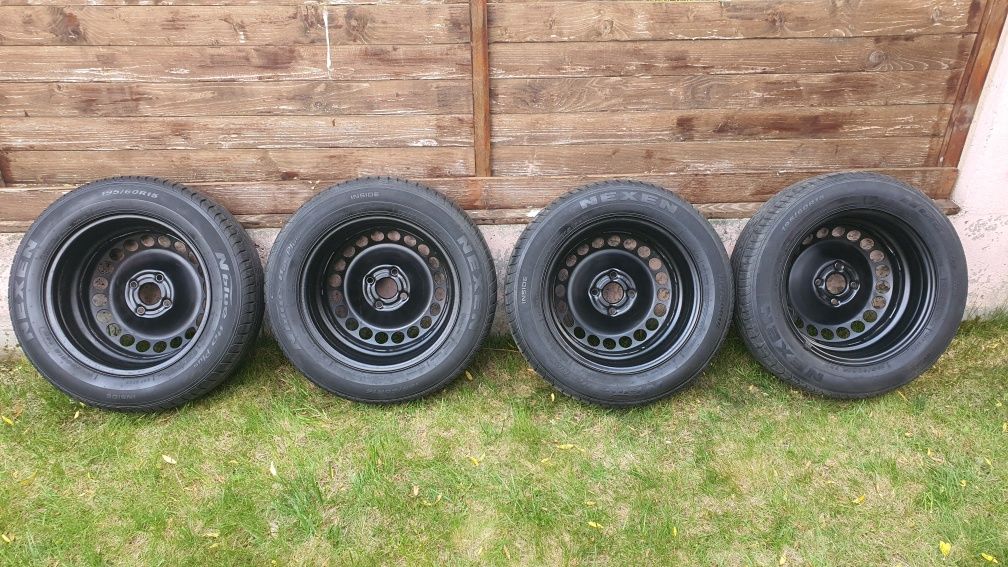 Roti vară Opel Corsa D jante tabla 4x100 anvelope 195/60 R15 Nexen HD