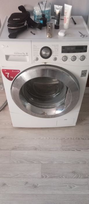 Продам стиральную машинку б/у