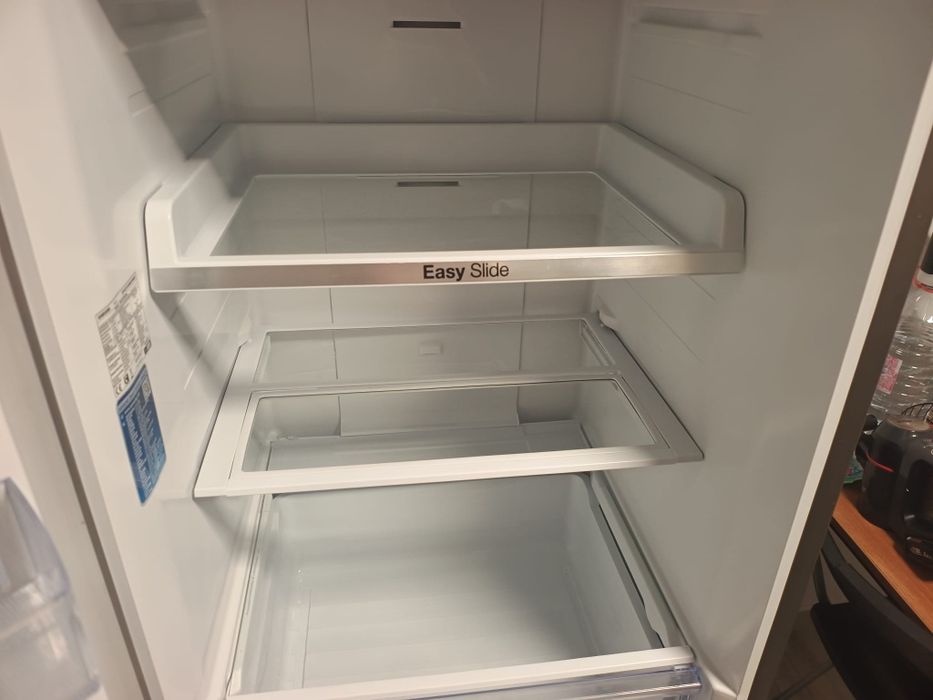 Frigider combina Samsung