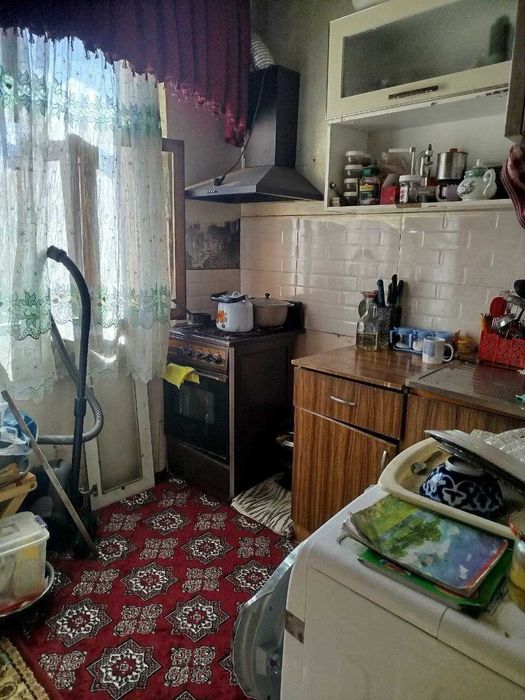 Продаю двухкомнатную квартиру, орентир Гурленский