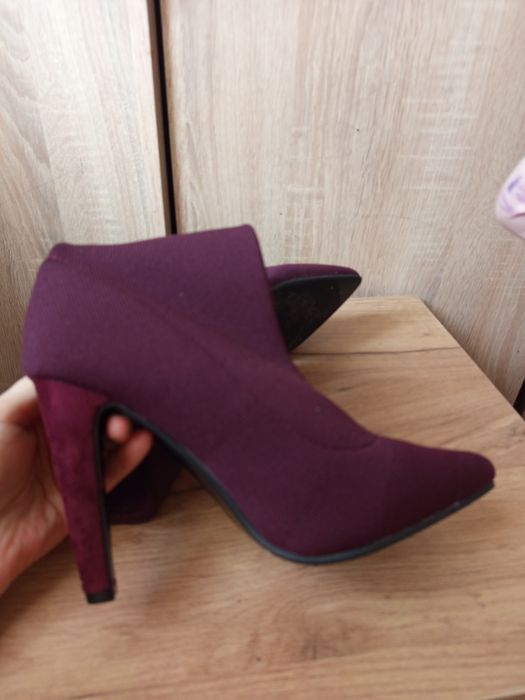 Cizme de damă lungi