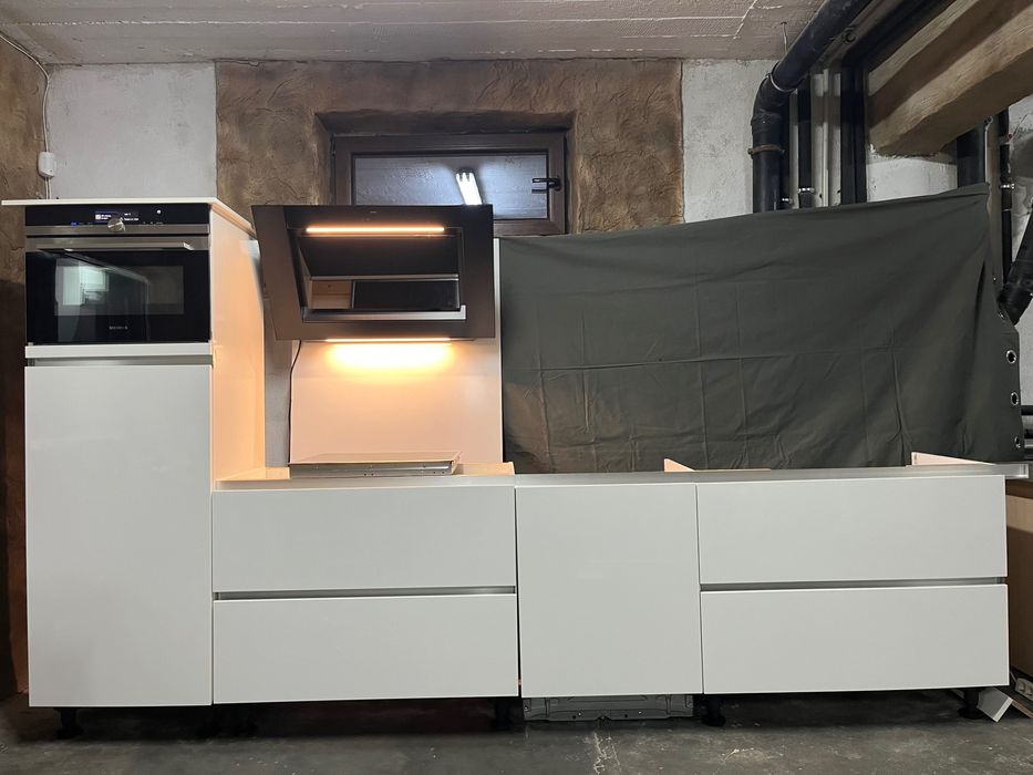 Кухня с вградени уреди