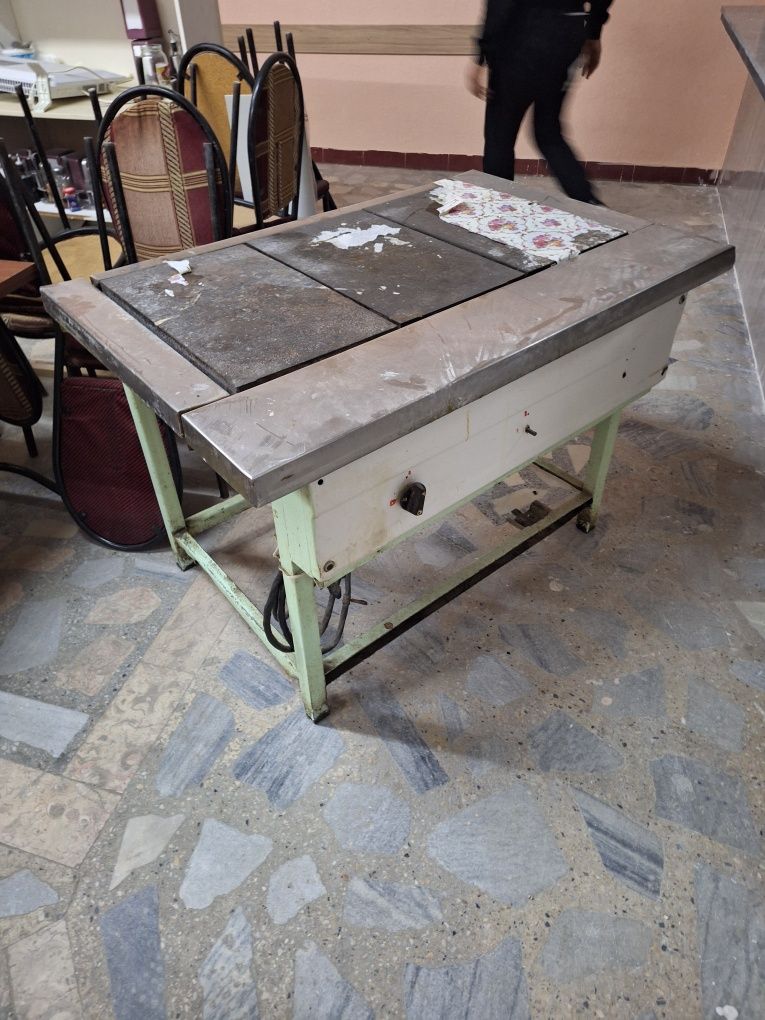 Продам электроплиту для столовой и кафе