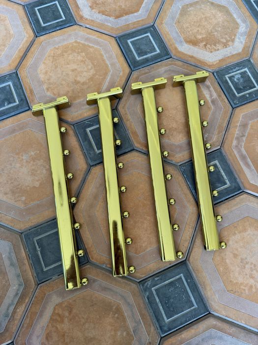 Оluдежные вешалки (балки), 2 метра – 18 штук