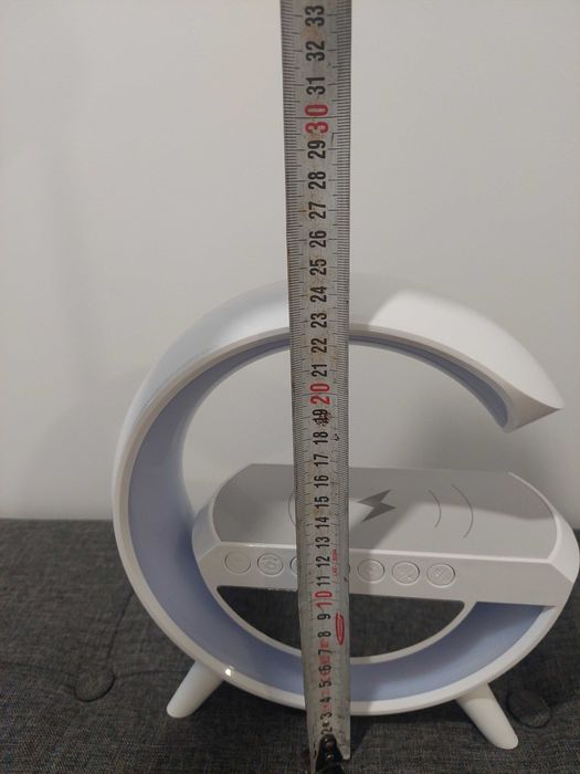 Смарт Лампа 4в1 - Часовник, Тонколона, Лампа, Безжично заряднo