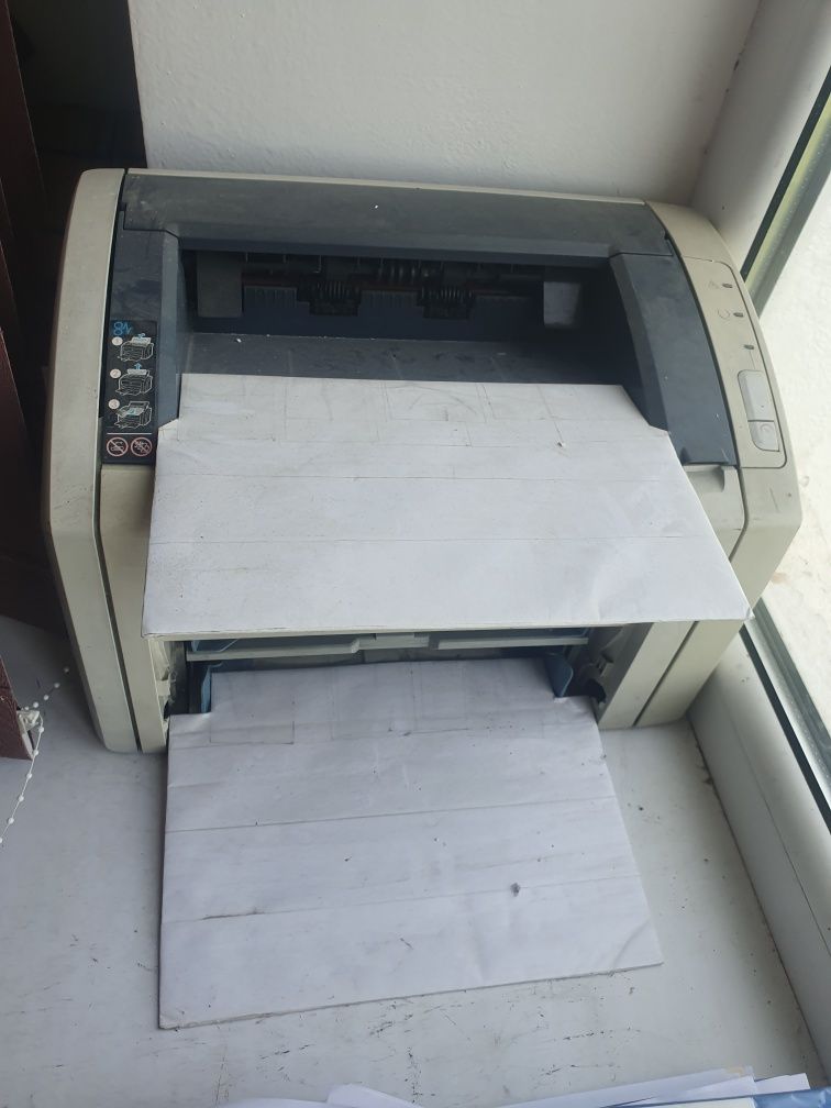 Принтер hp laser jet 1022