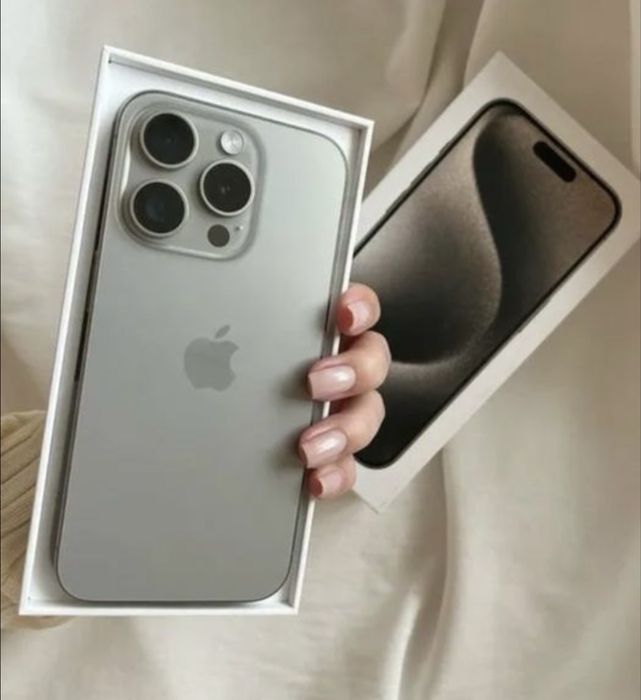 Продам айфон 15 про макс