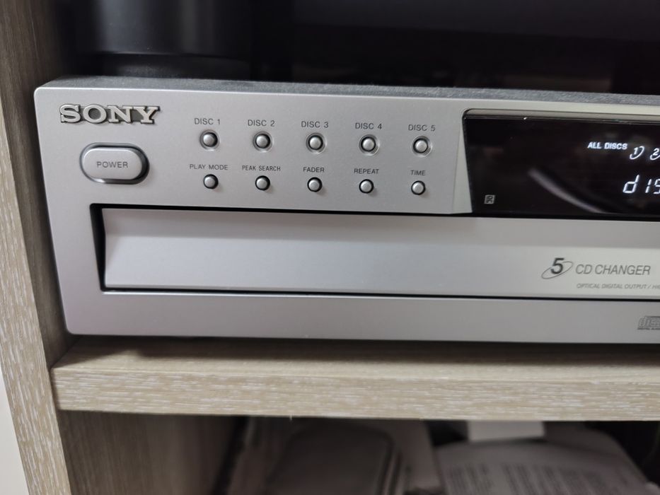Vand 5 cd exchanger player Sony CDP-CE375