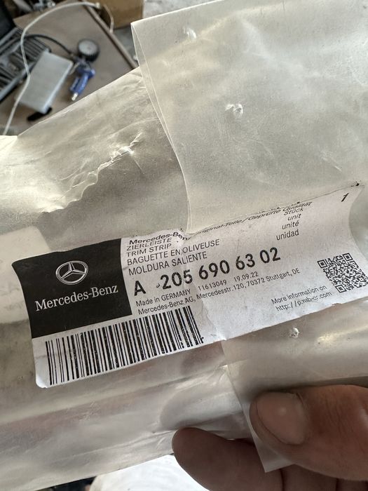 Mercedes C klass w205 хром лайсна лява врата OEM