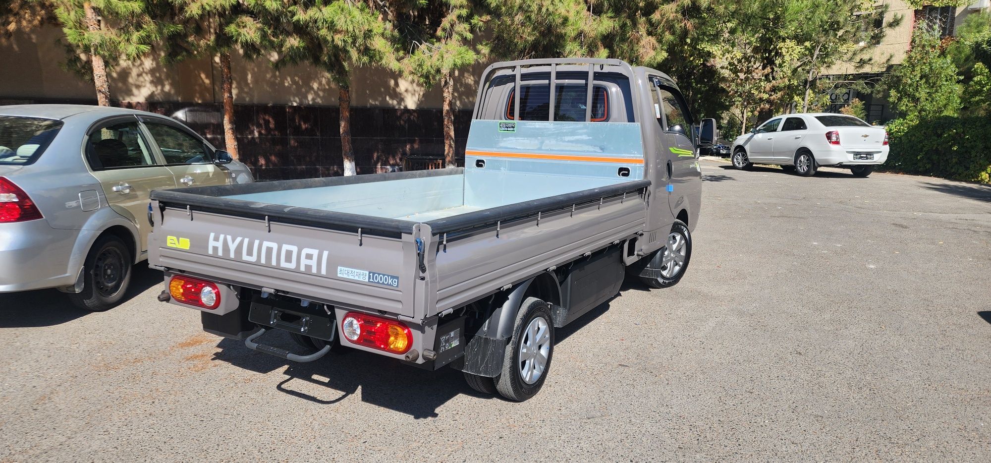 Hyundai porter electro EV