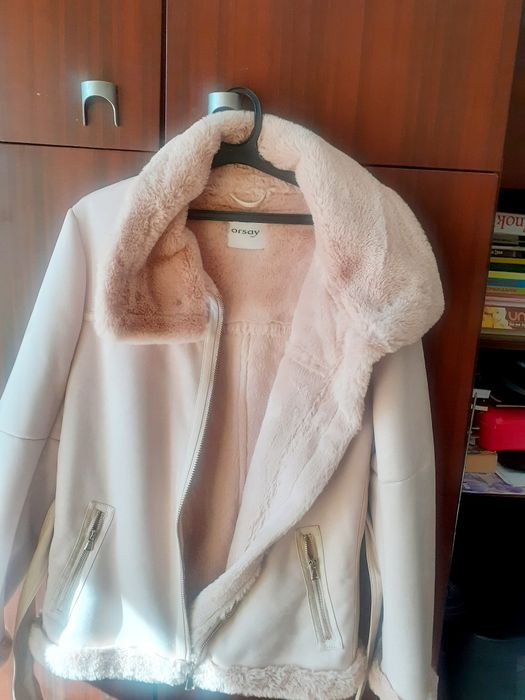 Продавам дамско яке от еко кожа