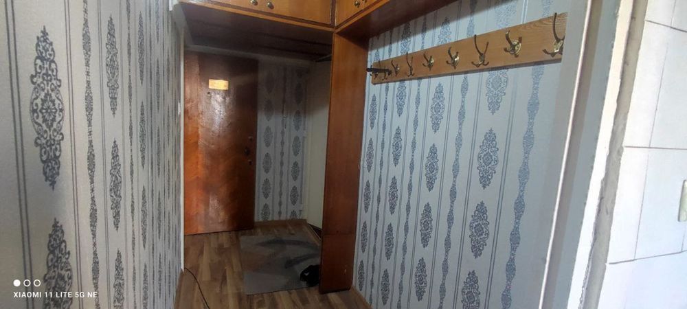 Sergili 6 . 5 xonali uy sotiladi