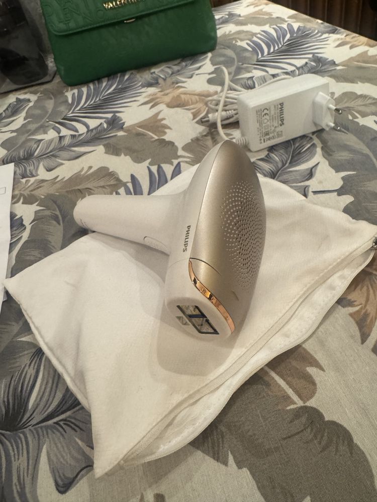 Фотоепилатор Philips SC Lumea 1998/00, 250 000 импулса