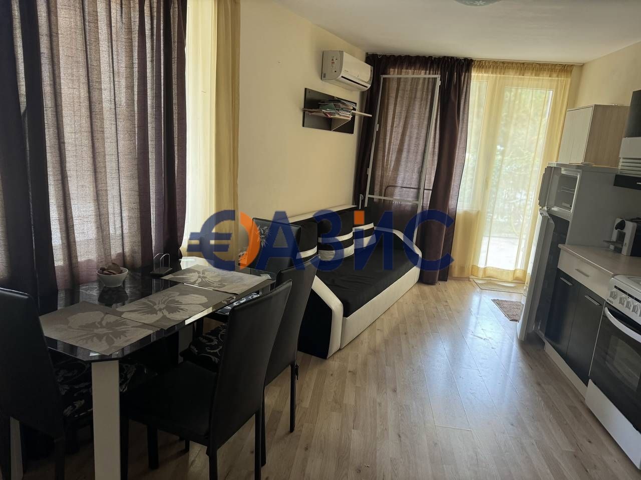 Продава се Едностаен апартамент в к.к. Слънчев бряг - 39 кв.м за 1000 €/кв.м - Снимка #2